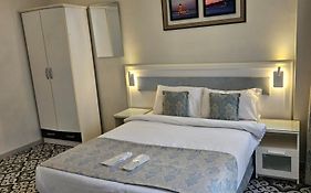 Lemon Residence